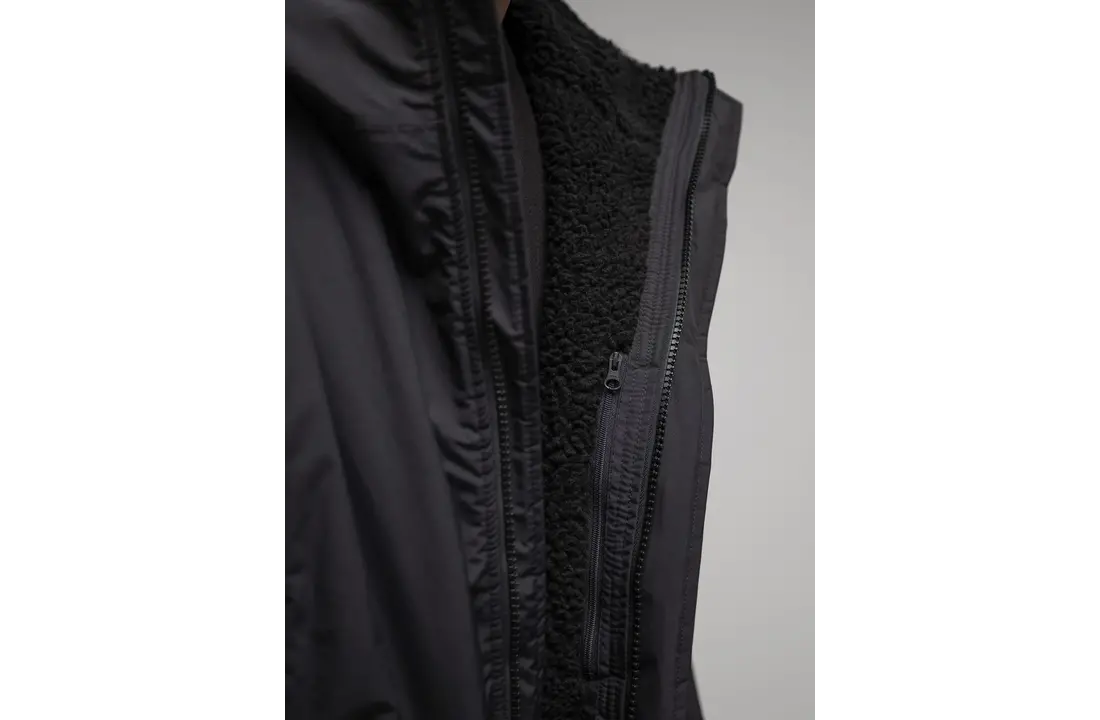 SHROUD Jacket Obsidian Black