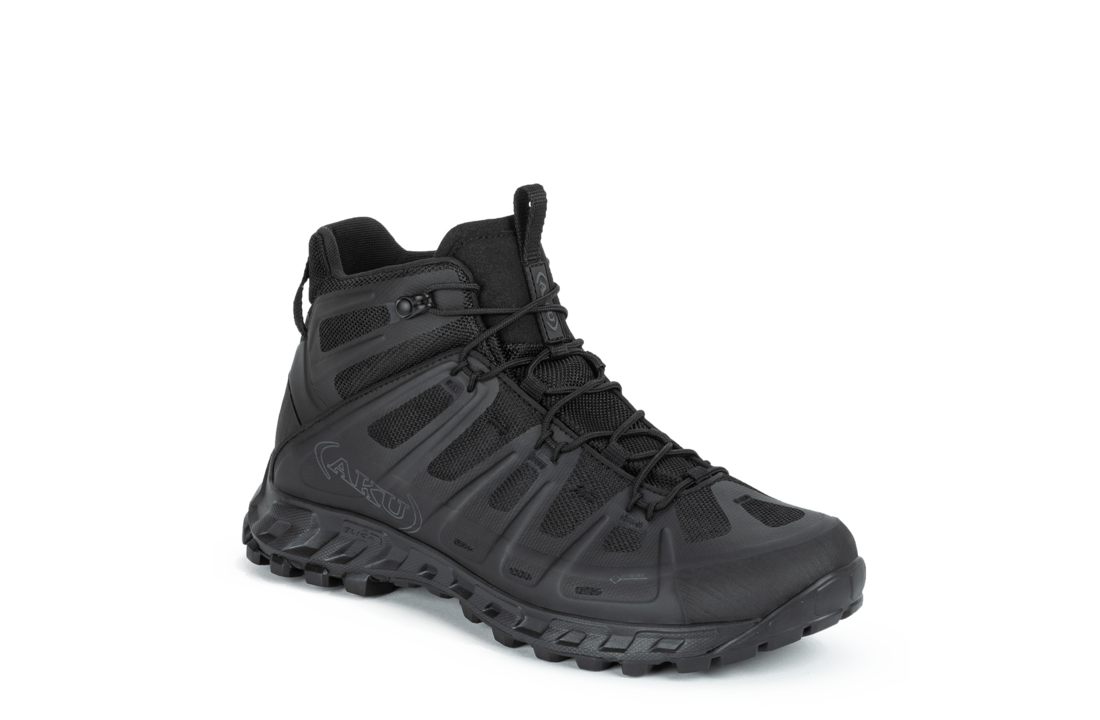 Selvatica Mid GTX Size: UK8.5 Black