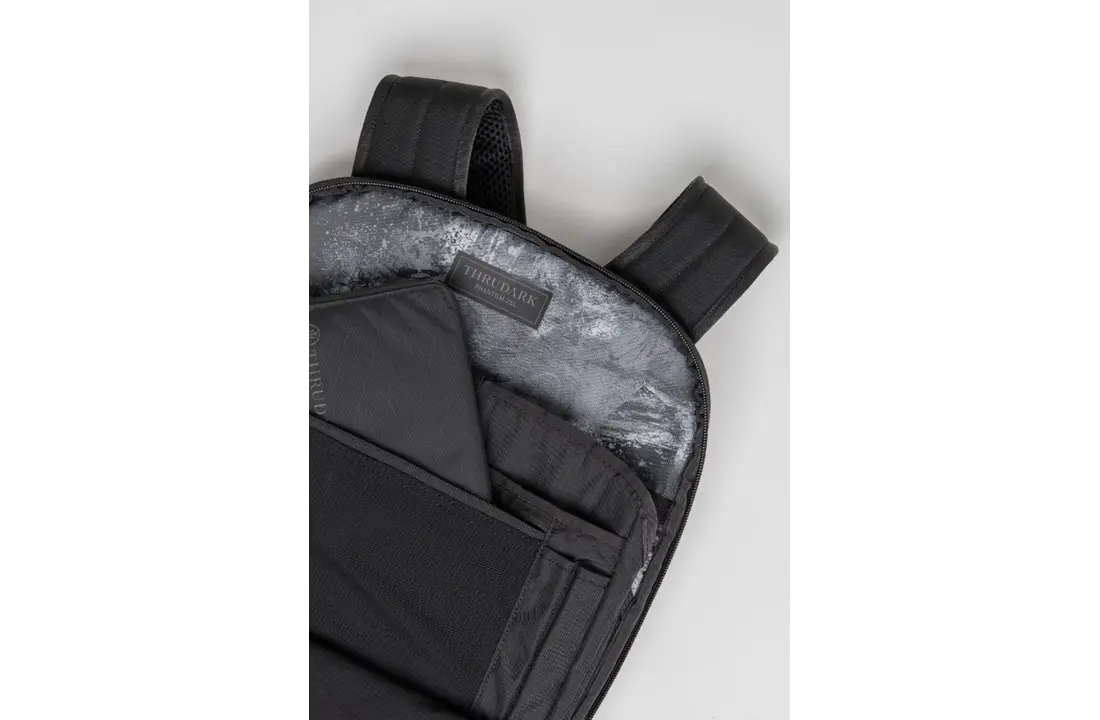 PHANTOM 25L Backpack Obsidian Black