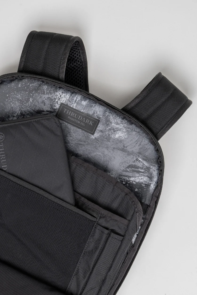 PHANTOM 25L Backpack Obsidian Black
