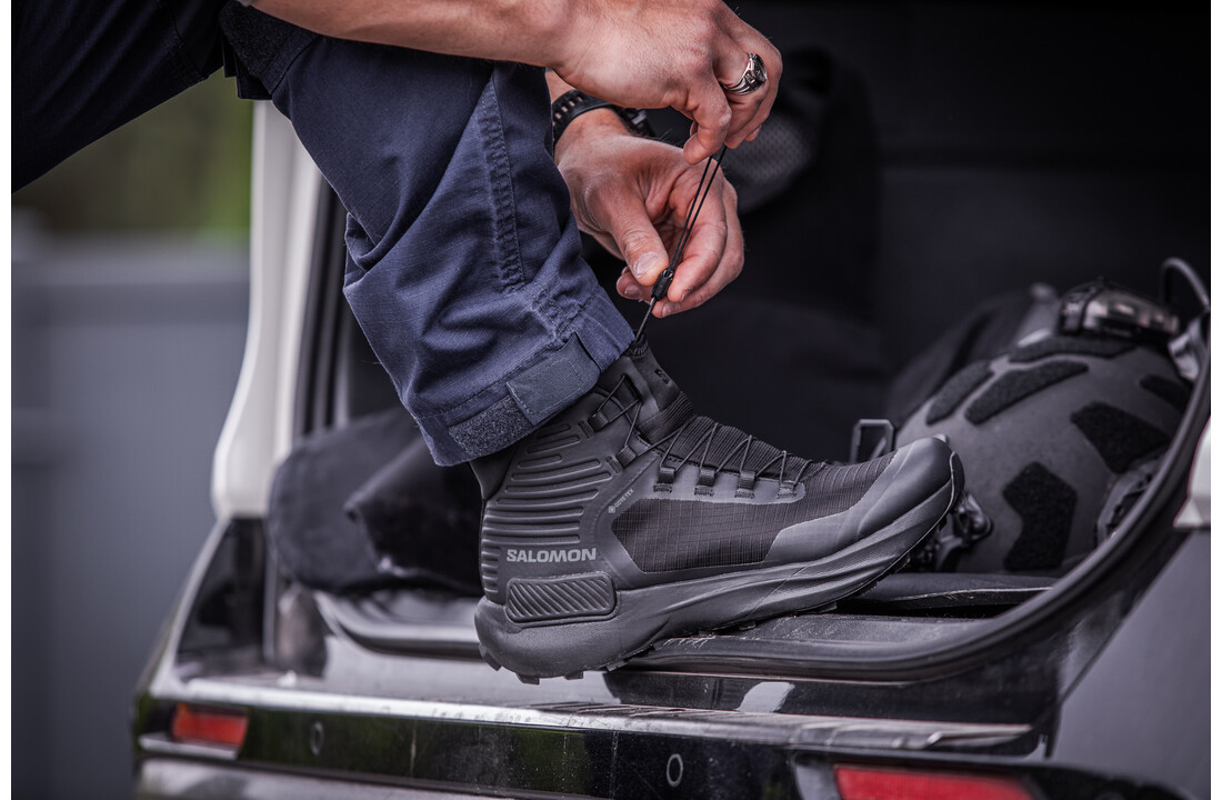 Genesis MID Forces GTX Black