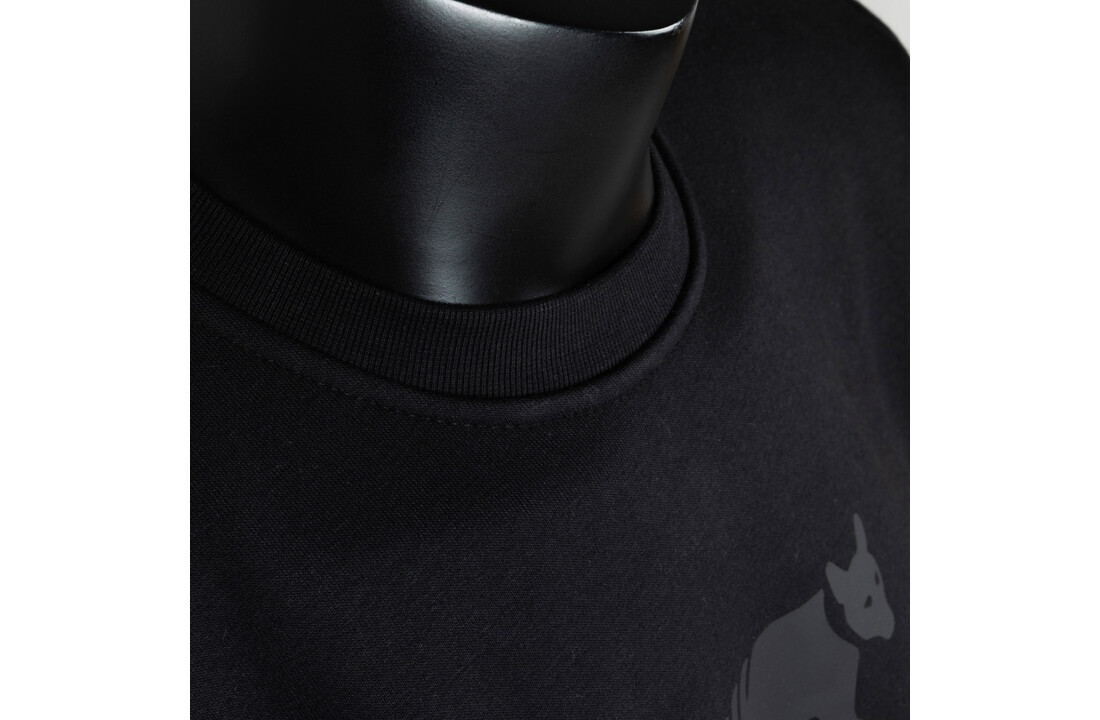 TT Logo Sweater Black