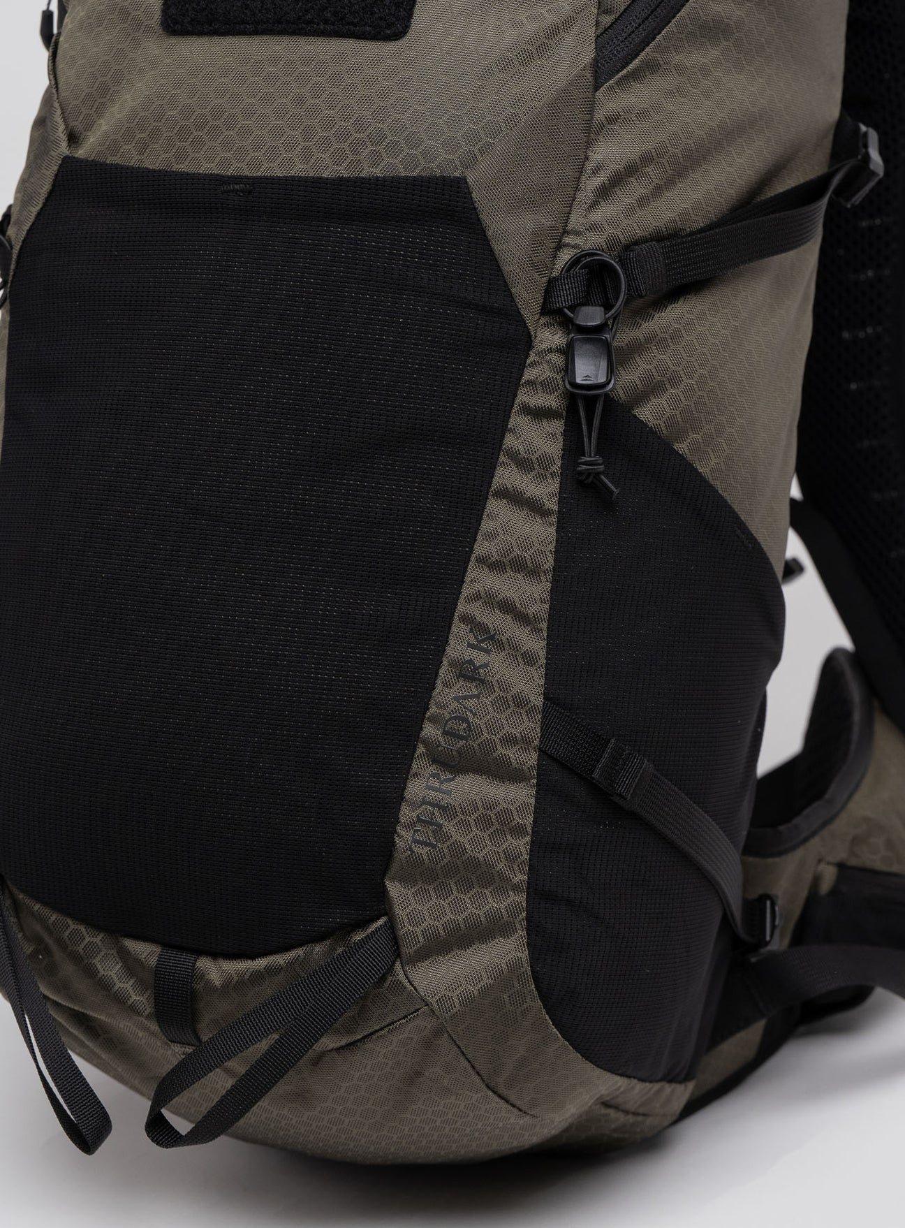 PINNACLE 28L Backpack Olive Green