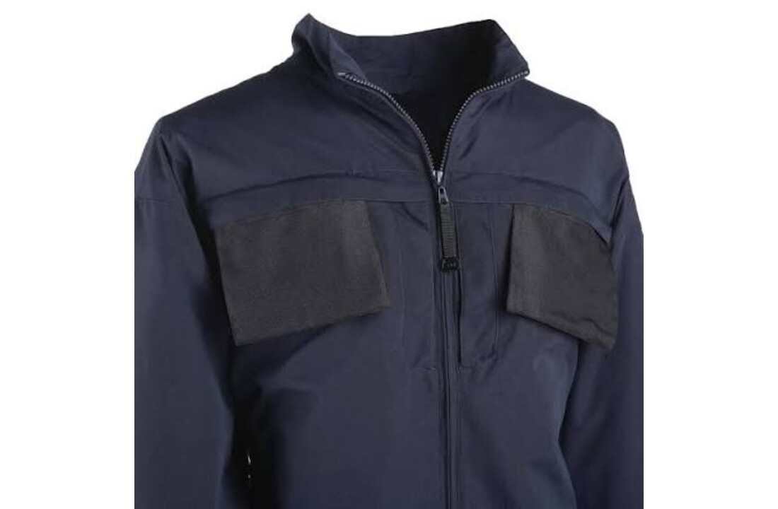 Response Jacket Black