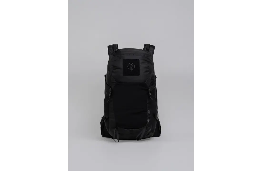 PINNACLE 28L Backpack Obsidian Black