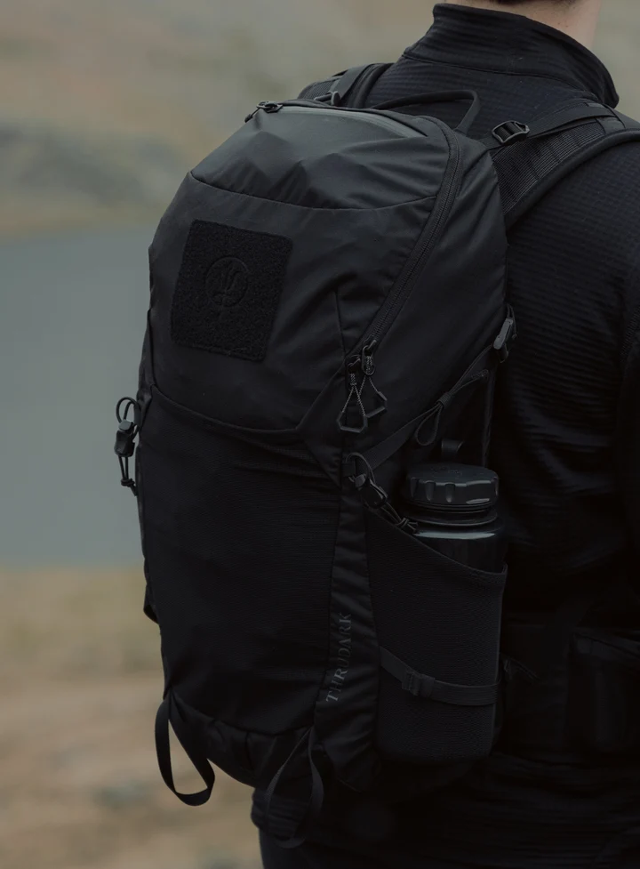 PINNACLE 28L Backpack Obsidian Black