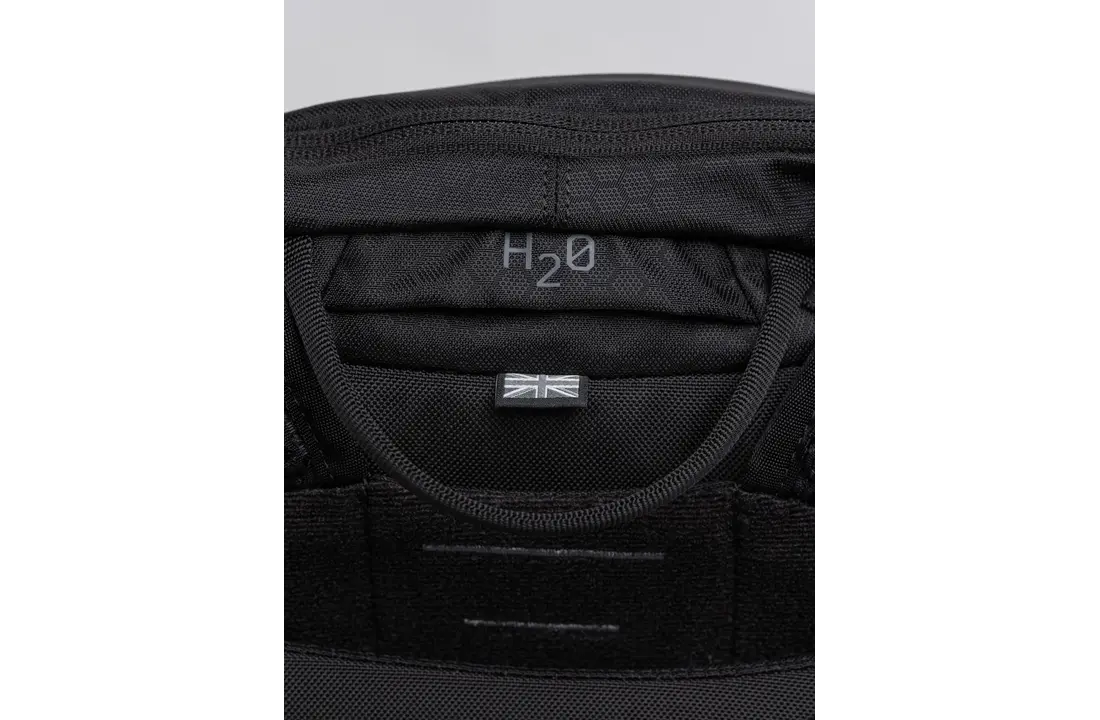 PINNACLE 28L Backpack Obsidian Black