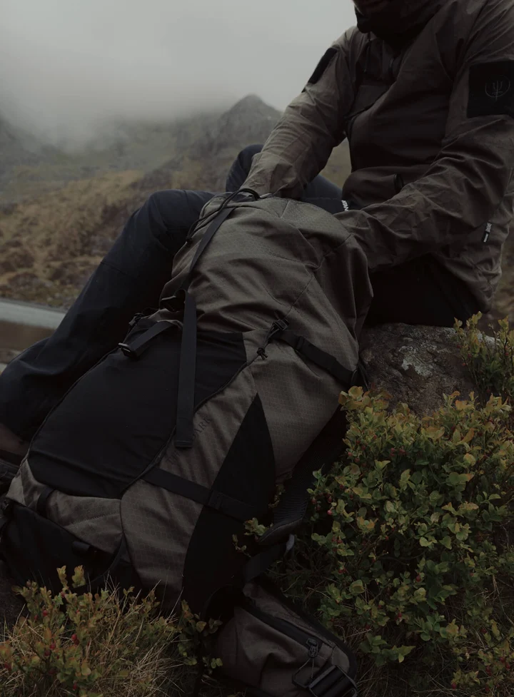 PINNACLE 42L Backpack Olive Green