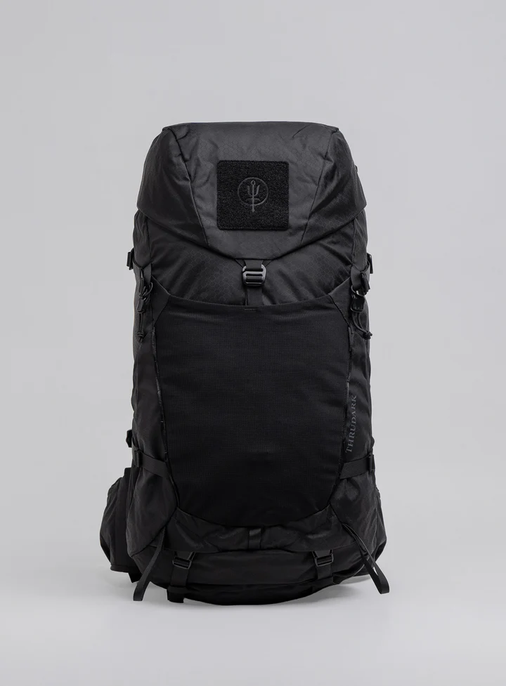 PINNACLE 42L Backpack Obsedian Black