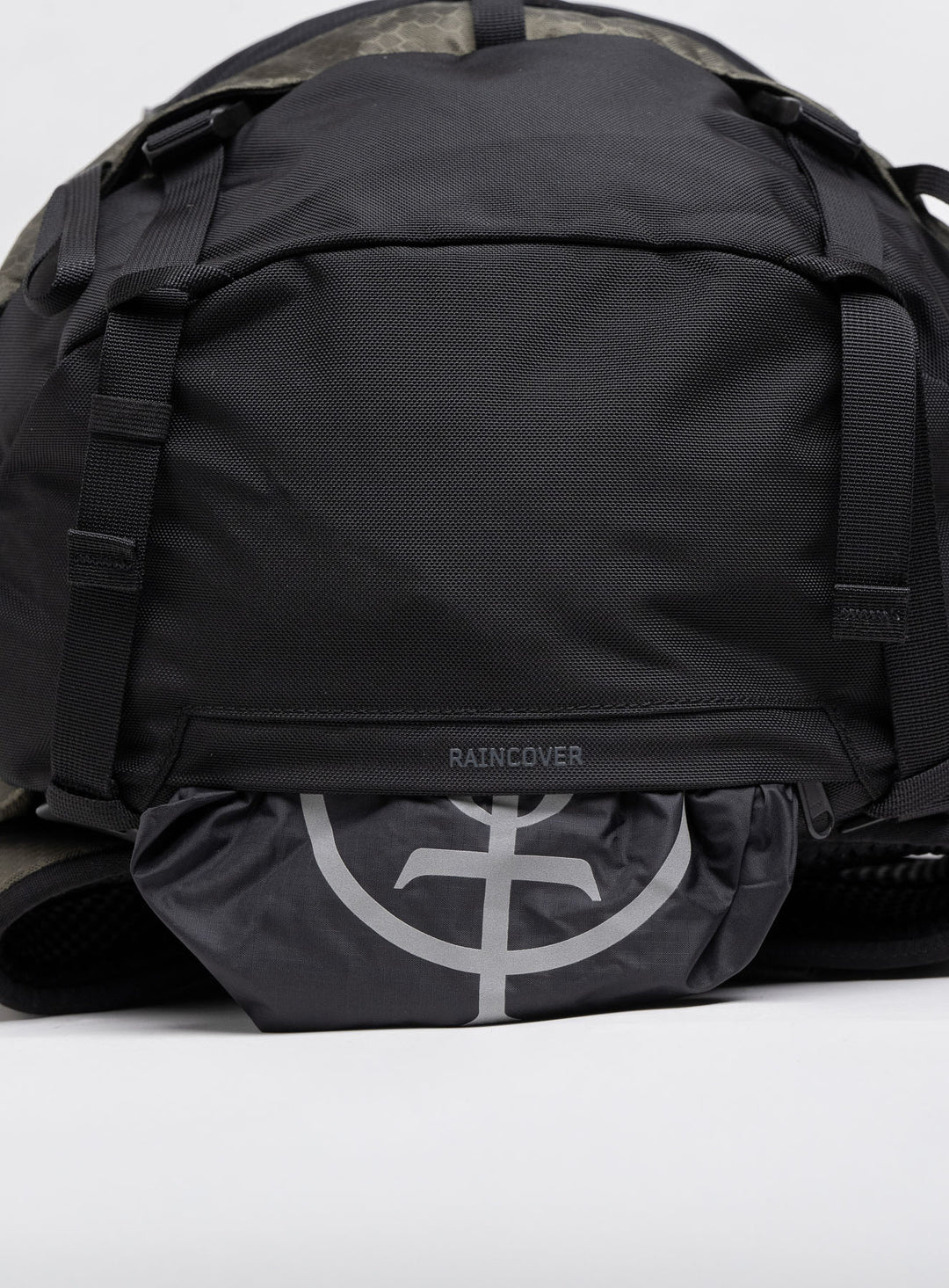 PINNACLE 42L Backpack Obsedian Black
