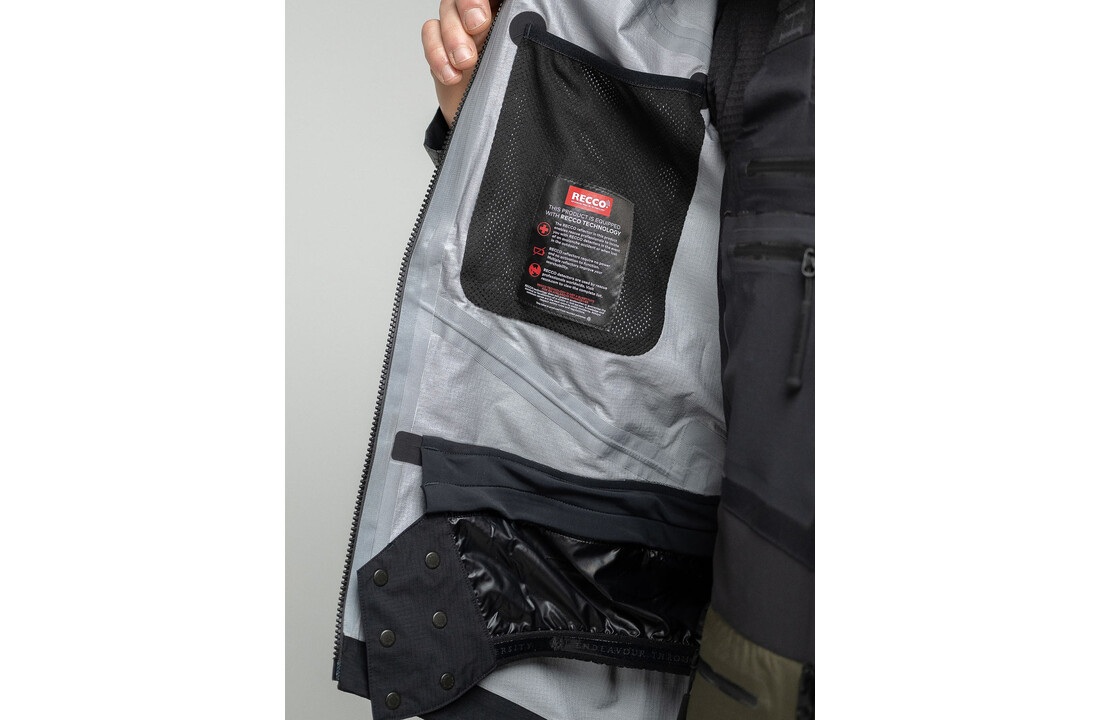 RONIN TANTO Full Zip Hardshell Jacket Obsedian Black Maat: L