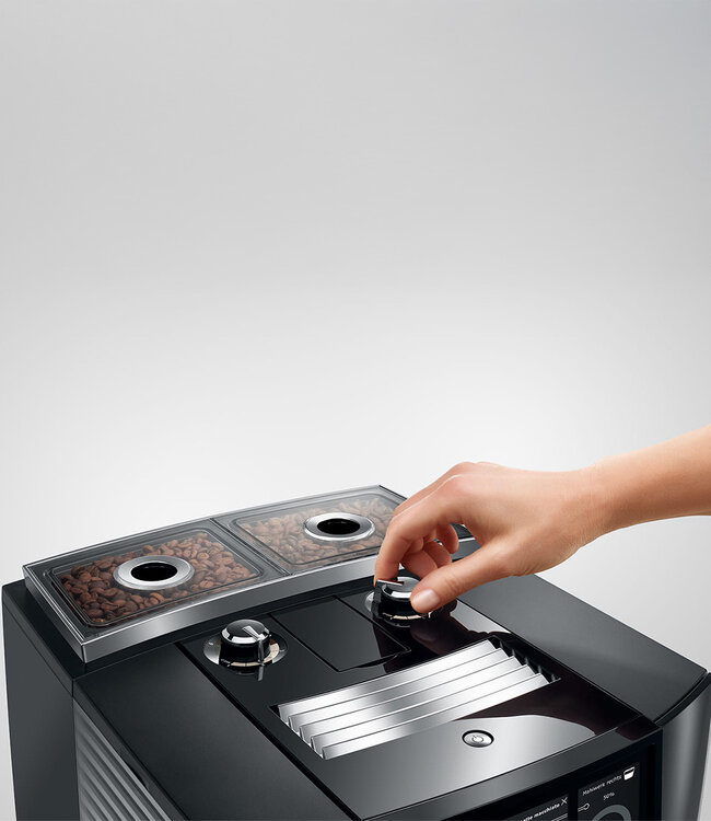 Jura J8 Twin Diamond Black (EA)