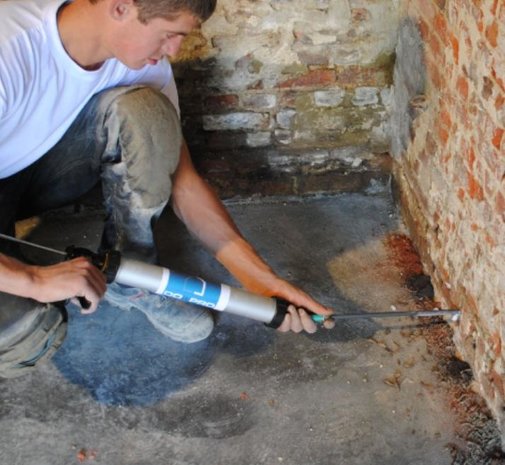 Do it Pro Products Bestrijd opstijgend vocht met dit GEL INJECT Startpakket XXL (10x600ml) Do it Pro Products Bestrijd opstijgend vocht met dit GEL INJECT Startpakket XXL (10x600ml)