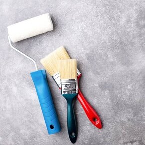 Pinceaux et rouleaux de peinture