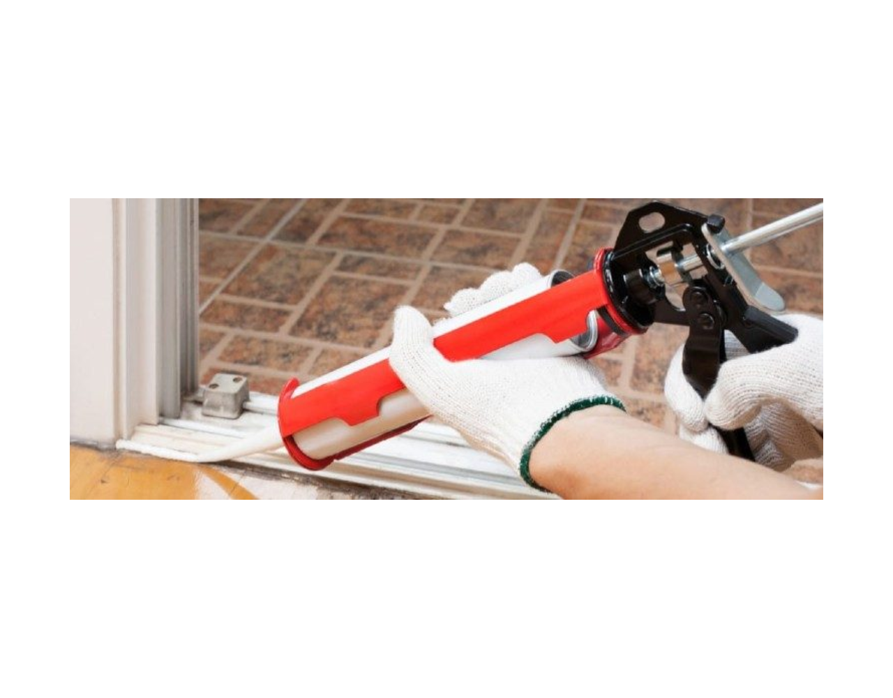 Aanbrengen van kit & lijmen met Kitpistool