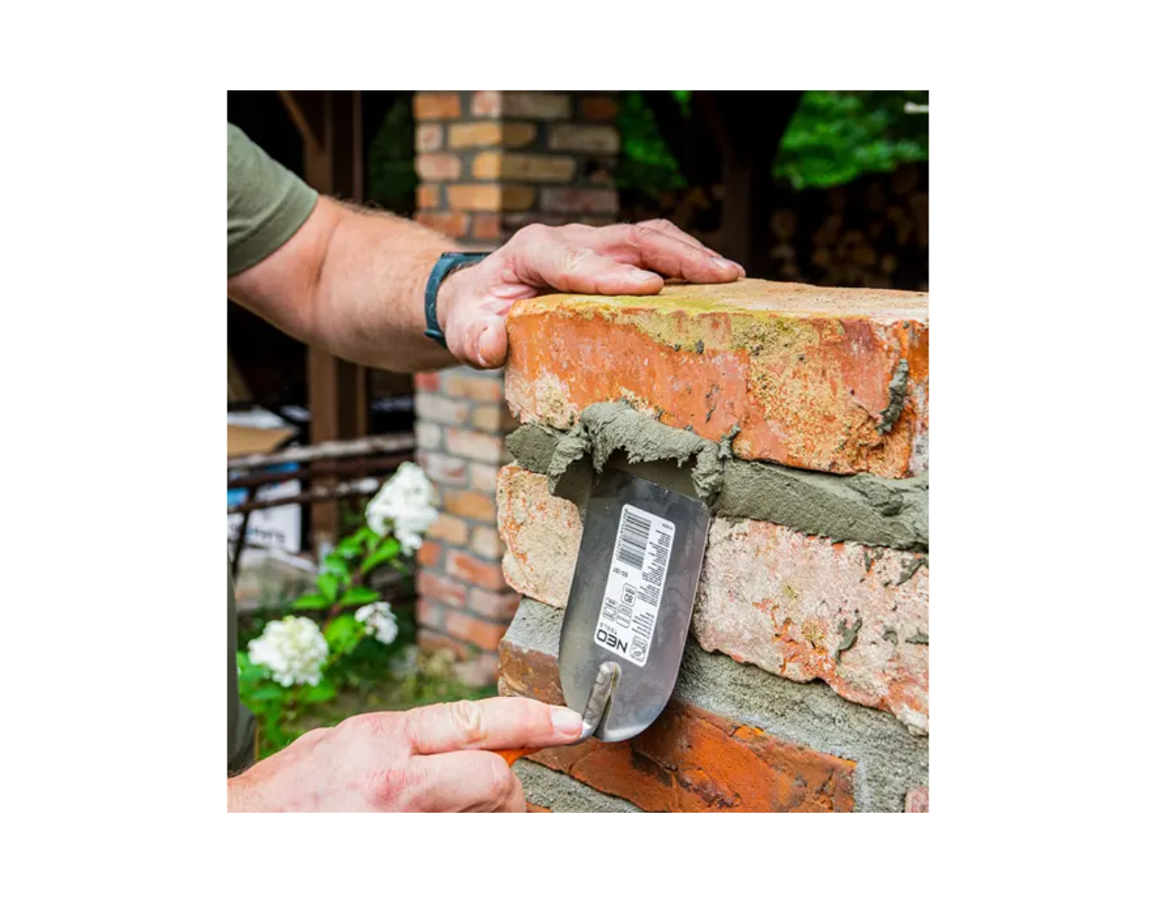 Stukadoorstroffel uit inox met Softgrip Stukadoorstroffel uit inox met Softgrip