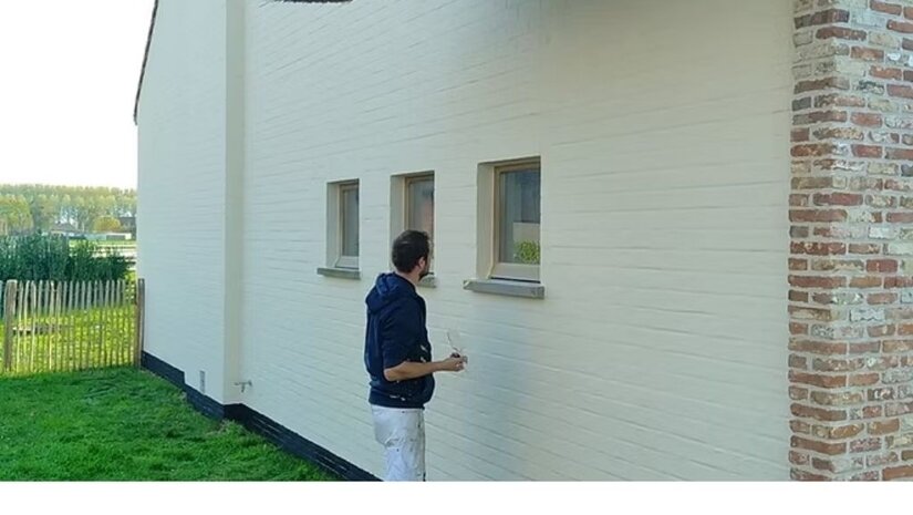 Hoe onderhoud je een gekaleide gevel?