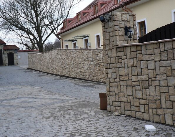 Wildstone Burgmauer – Plaquettes de parement au style authentique de mur de château Wildstone Burgmauer – Plaquettes de parement au style authentique de mur de château