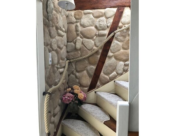 Wildstone River Stone – Plaquettes de parement au look de galets naturels Wildstone River Stone – Plaquettes de parement au look de galets naturels