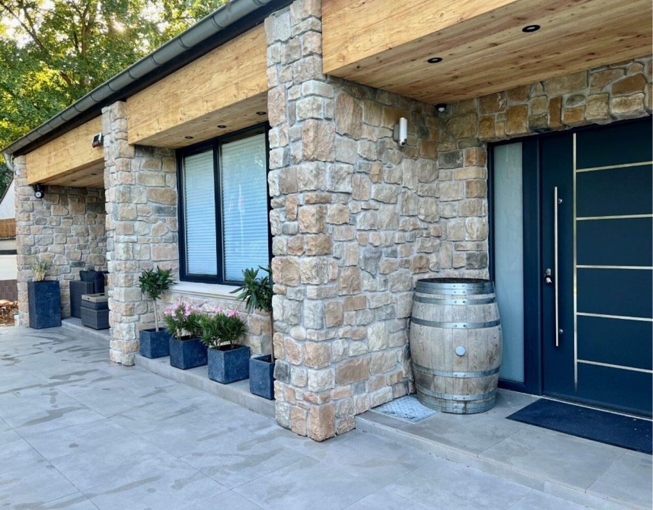 Wildstone Mix Country – Plaquettes de parement en pierre naturelle au charme rustique