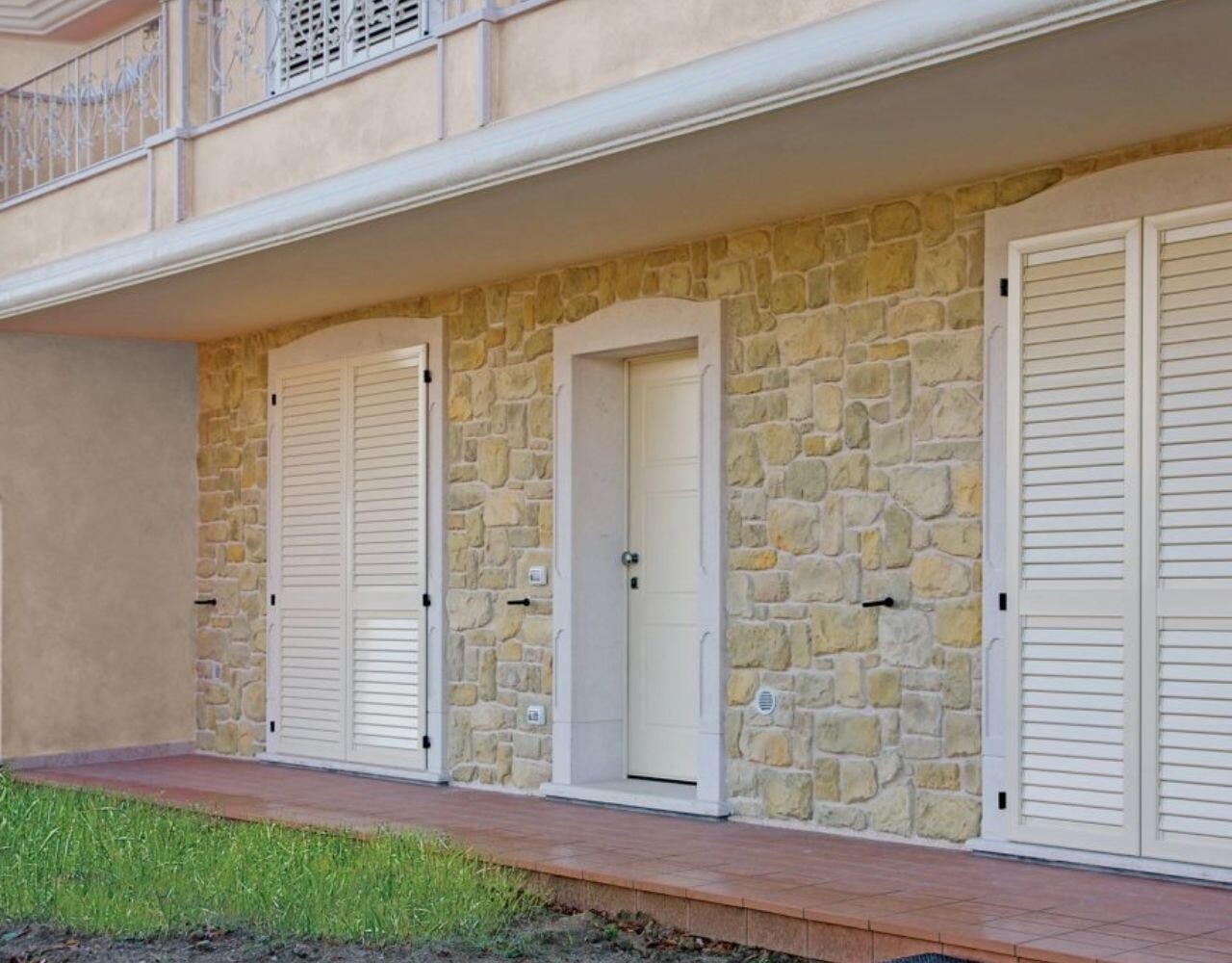 Biopietra Bergamo – Plaquettes de parement en pierre naturelle à la forme élégante et rectangulaire