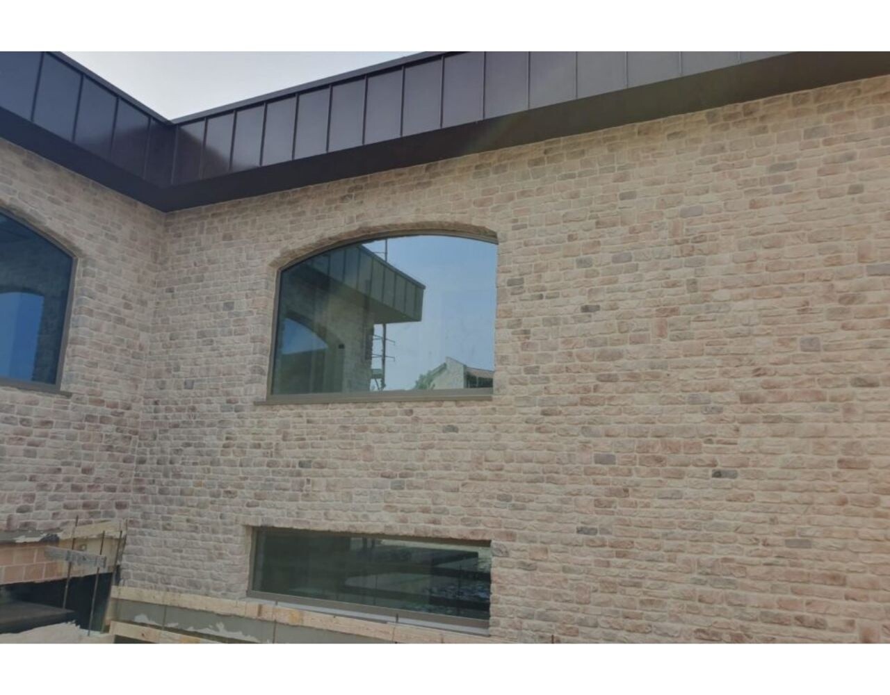 Biopietra Roccia – Plaquettes de parement à l’aspect rustique et au charme méditerranéen Biopietra Roccia – Plaquettes de parement à l’aspect rustique et au charme méditerranéen