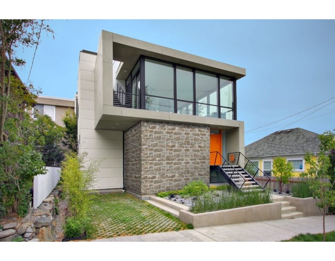 Biopietra Roccia – Plaquettes de parement à l’aspect rustique et au charme méditerranéen Biopietra Roccia – Plaquettes de parement à l’aspect rustique et au charme méditerranéen