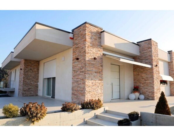 Biopietra Scaglia Carsica – Steenstrips met een robuuste kalksteenlook Biopietra Scaglia Carsica – Steenstrips met een robuuste kalksteenlook