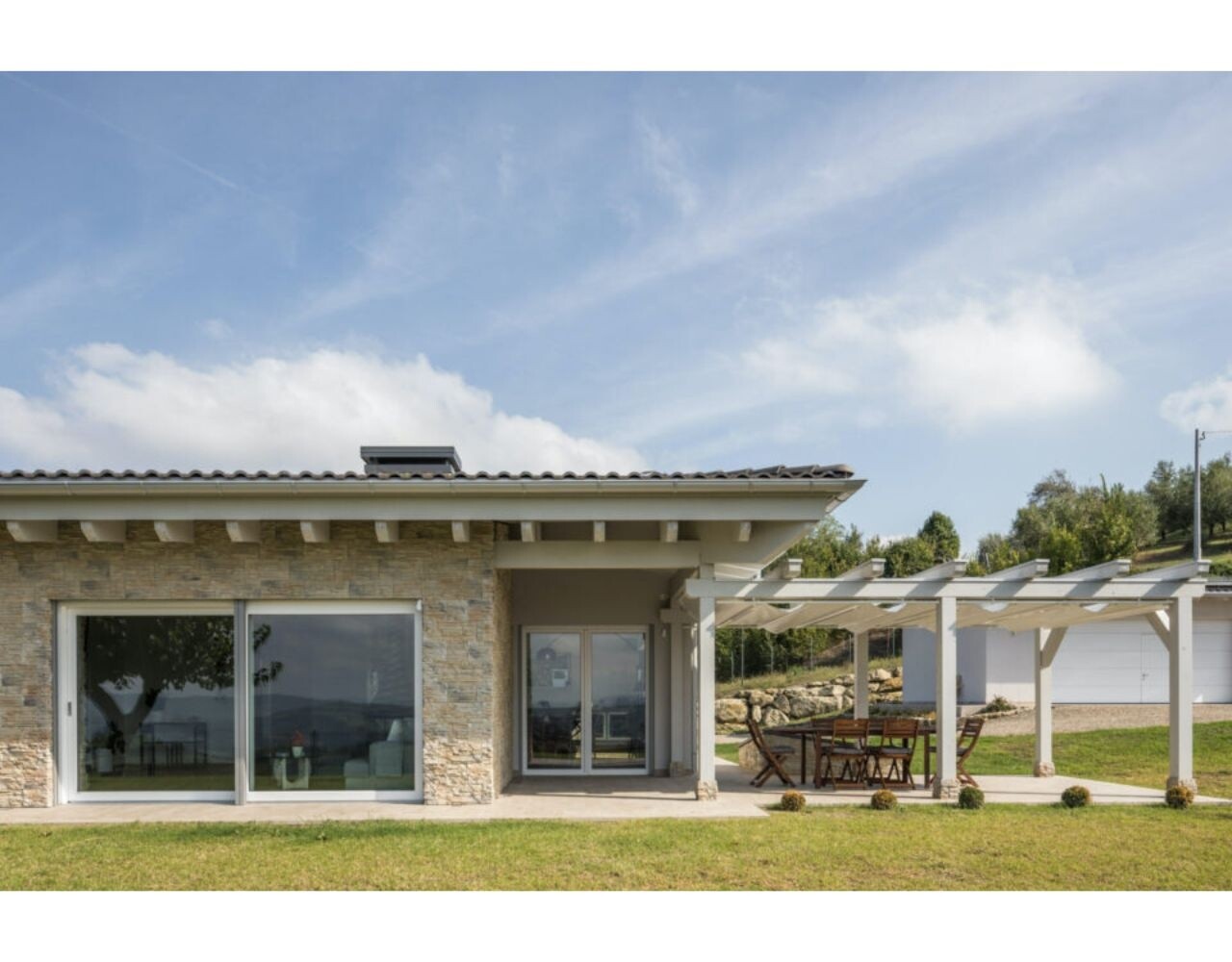 Biopietra Scaglia Montebello – Plaquettes de parement en pierre calcaire élégante Biopietra Scaglia Montebello – Plaquettes de parement en pierre calcaire élégante