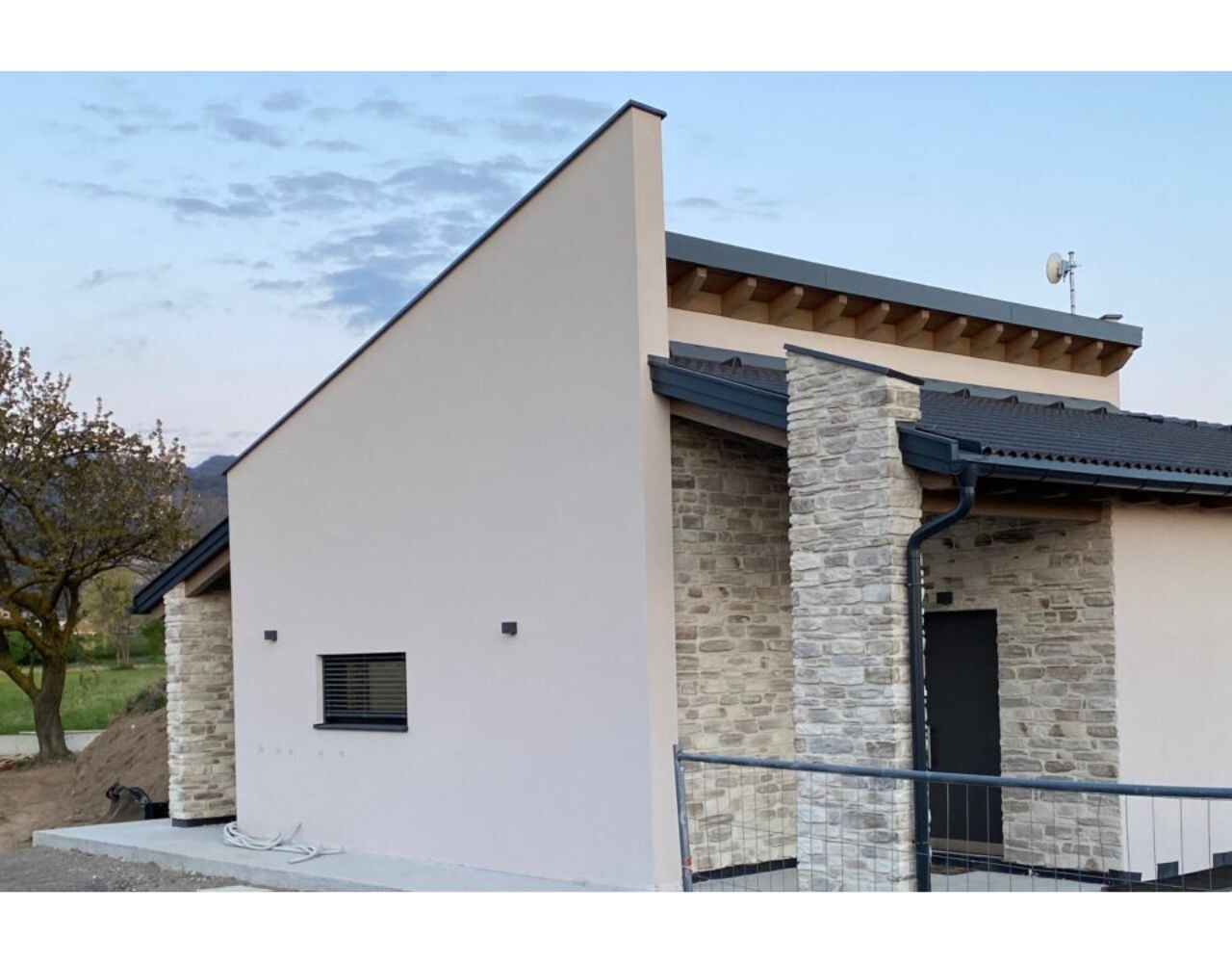 Biopietra Sierra Nevada – Natuurlijke kalksteen steenstrips met karakter