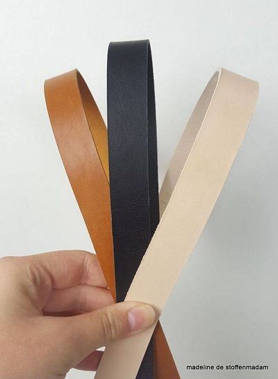 black leather handles - 19 mm