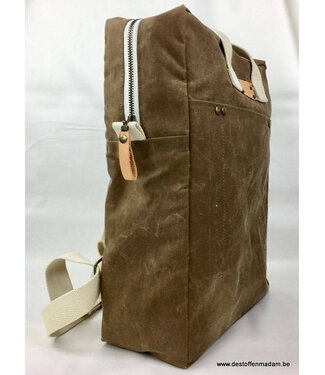 Making backpack love