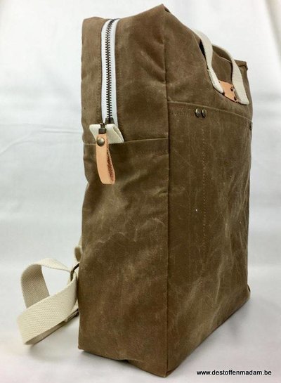 Making backpack love