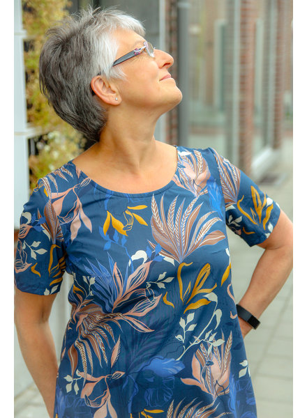 Een solange in een soepele katoen