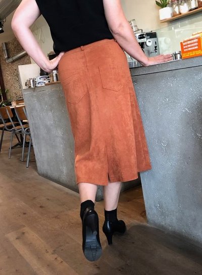Een Anna rok in Suede