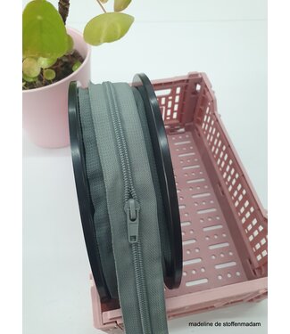 gray zipper running meter size 5 - puller per 50 cm