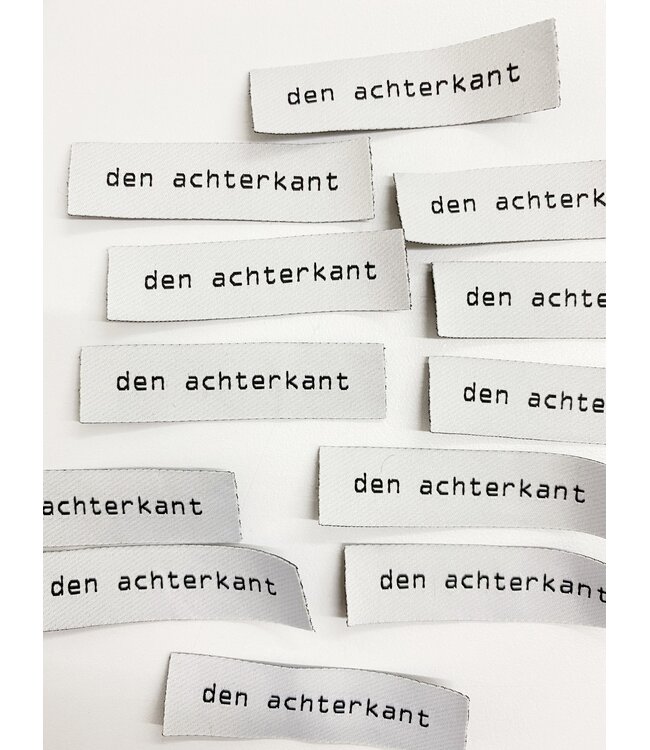 Madeline 6 labels "den achterkant"