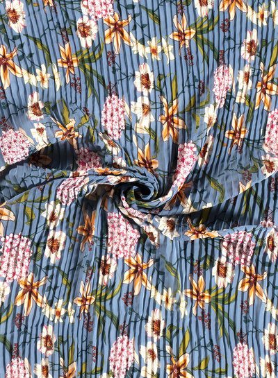 M. blue - beautiful plissé fabric with flowers