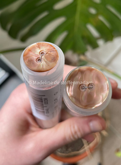 Prym bruin parelmoer 23mm  - 2 gaten - knoop