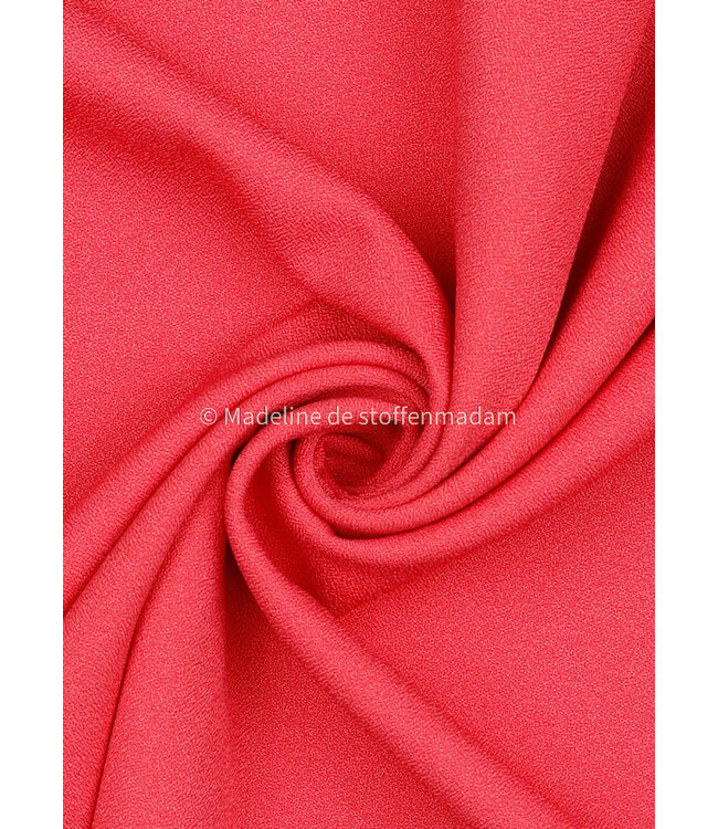 koraal - zomerse viscose crêpe met 3% elasthan