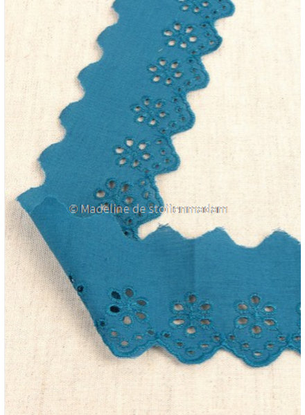 turquoise - broderie lint 50 mm - enkele rij bloemetjes