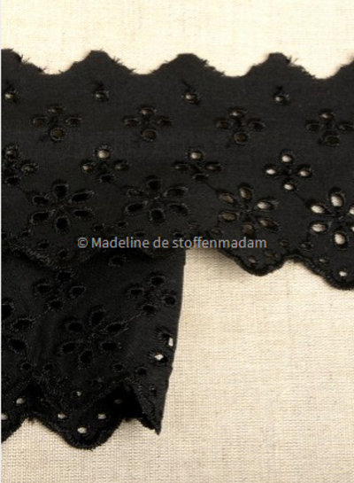 M. black - flower pattern embroidery 63 mm  - 2 rows