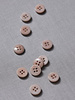 Meet Milk warm sand - plain corozo button - 11 mm
