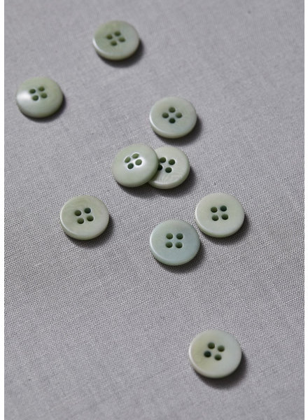 Meet Milk soft mint - plain corozo button - 11 mm