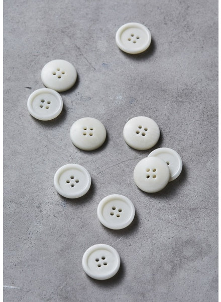 Meet Milk bright white - dish corozo button - 25 mm