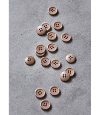 Meet Milk warm sand - dish corozo button - 25 mm