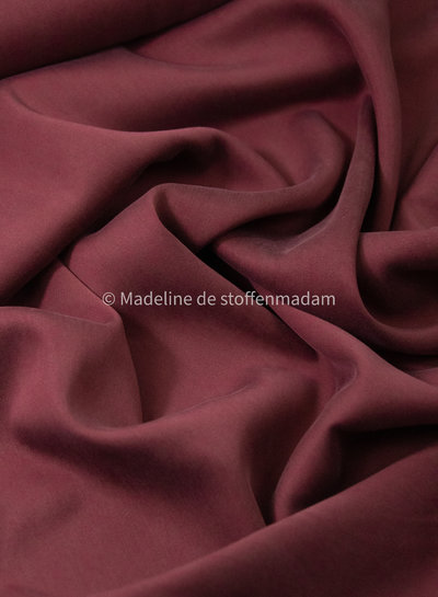 bordeaux - Sandwashed lyocell blend - licht elastisch