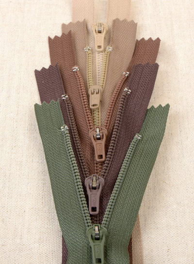 M. close end zipper - special pants zipper - sand color 573