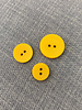 M. warm yellow - trendy button - two holes - color 506