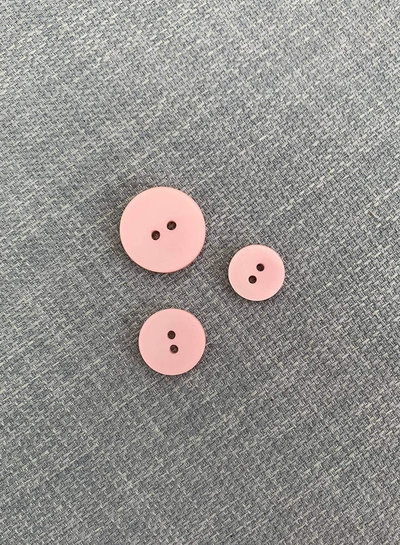 M. pastel pink - beautiful trendy matte button - 2 holes - color 512